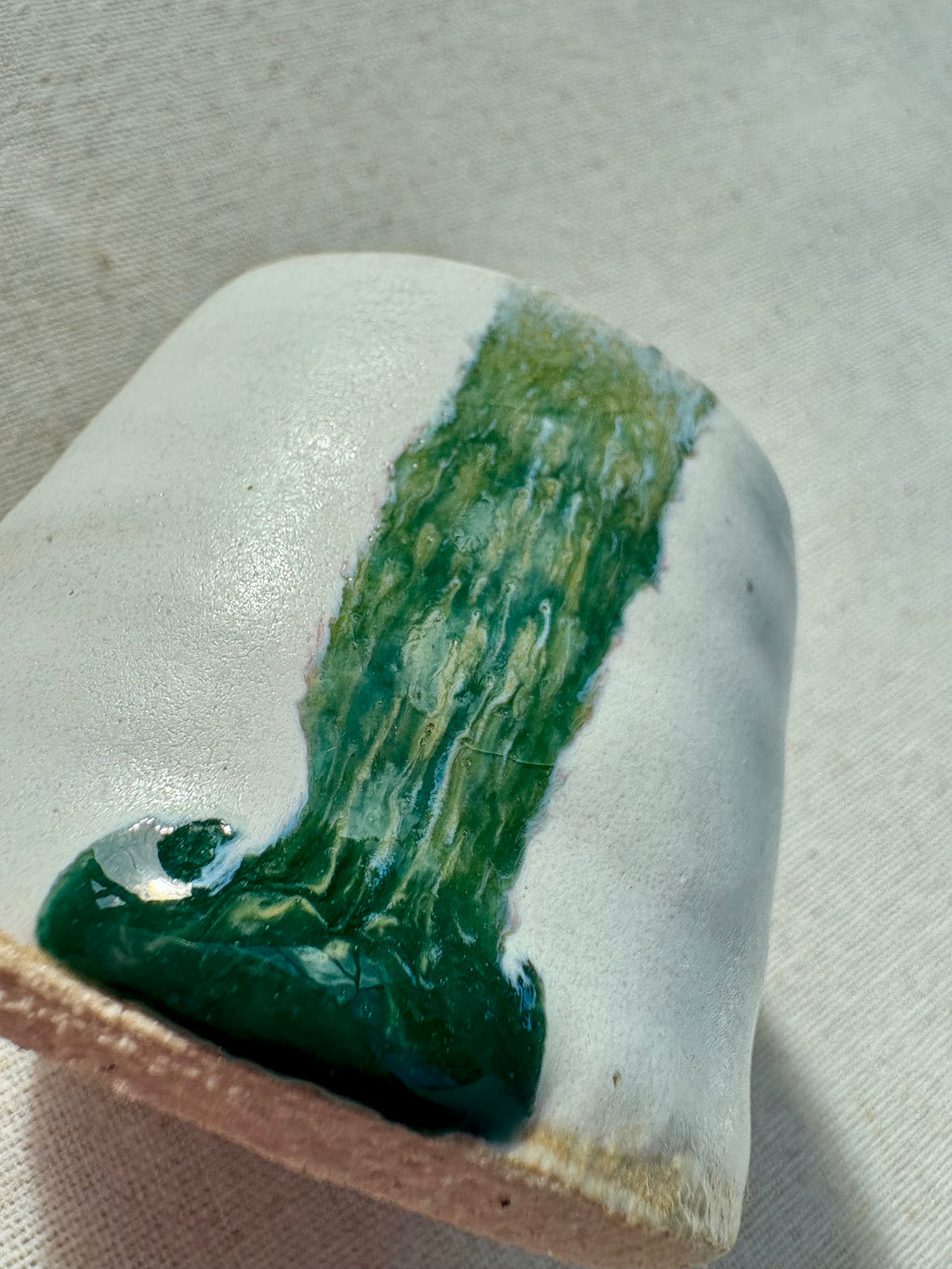 Decorative Stubby Pot - Matt White & Bottle Green